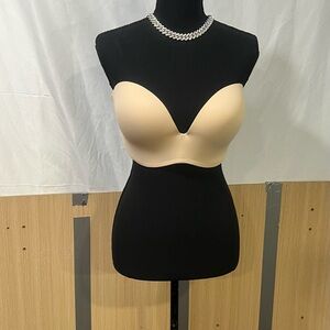 Seamless Nude Strapless Bra